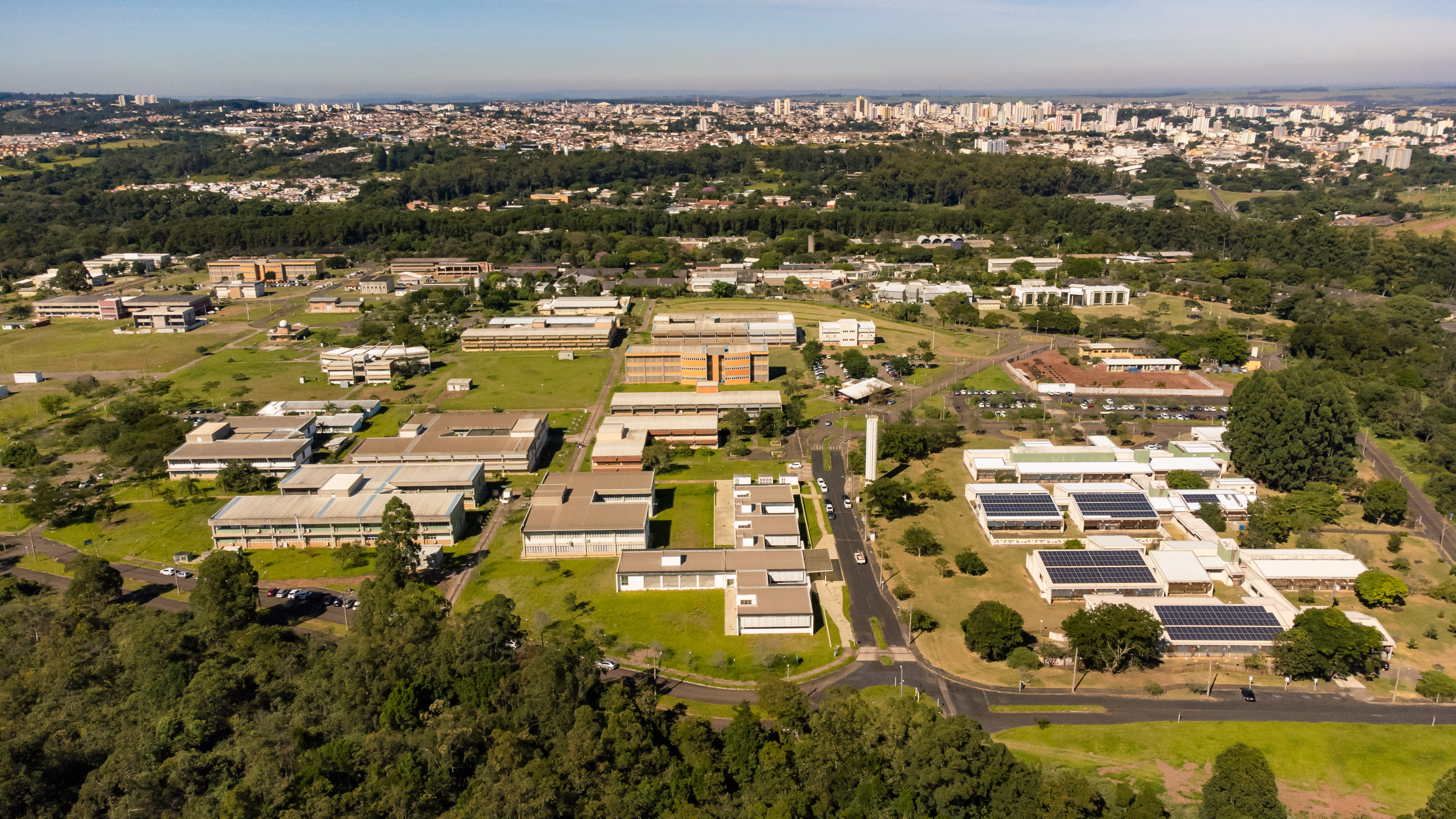 Foto aérea do campus São Carlos.